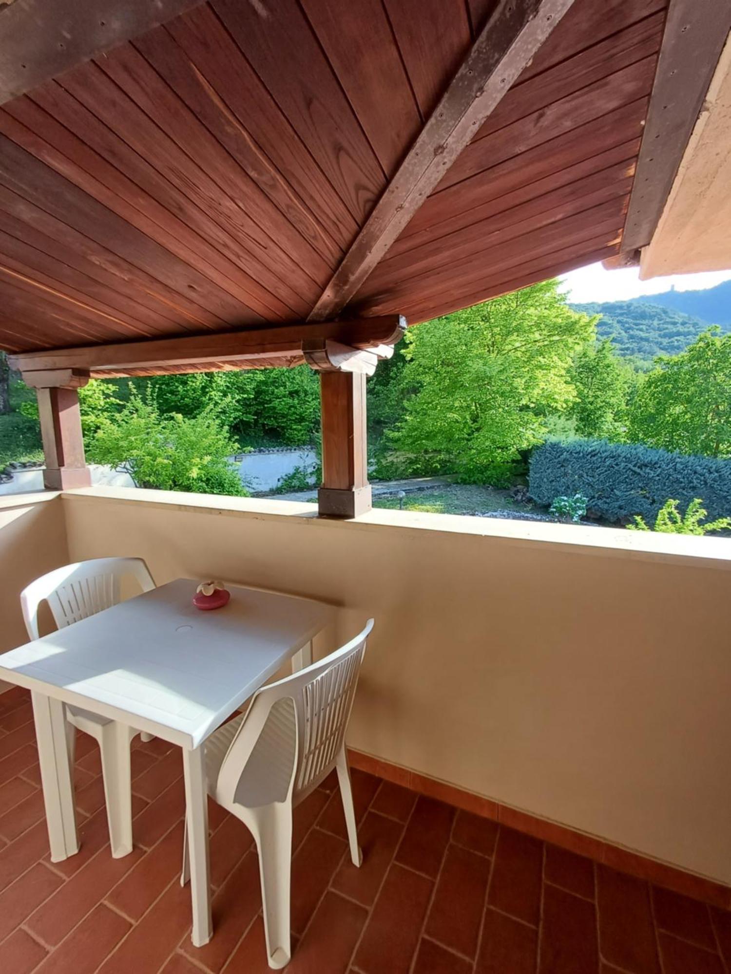 Villa Rosa Caporciano Esterno foto