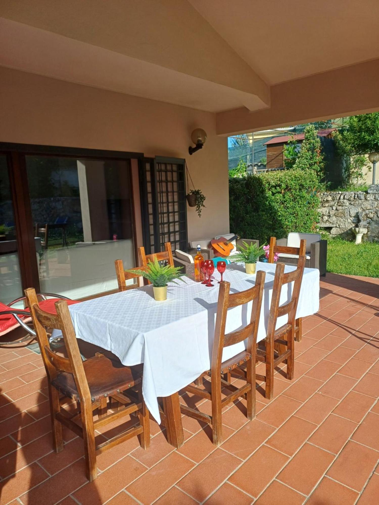 Villa Rosa Caporciano Esterno foto
