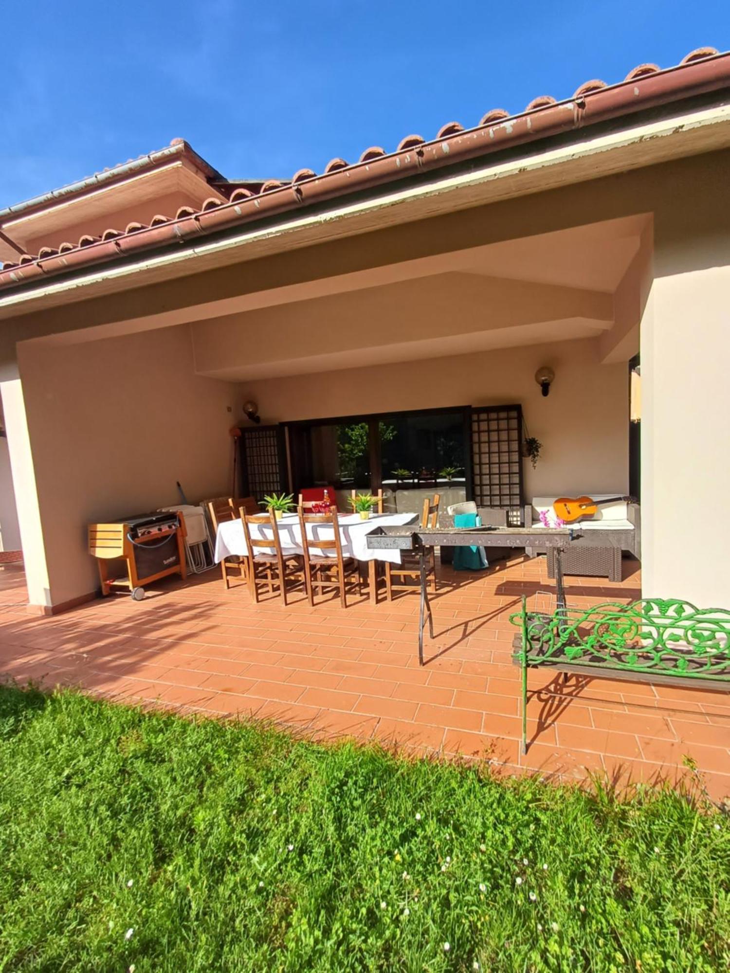 Villa Rosa Caporciano Esterno foto